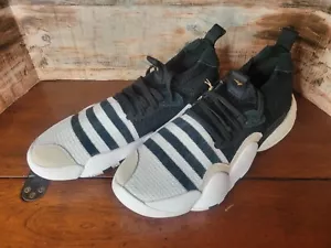 Adidas Trae Young 2 ADAO Herren Größe 10,5 Basketballschuhe H06477 schwarz und weiß - Bild 1 von 15