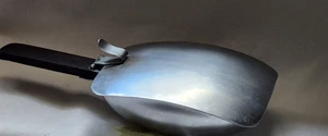 MCMStainless Steel silent butle crumb catcher made Italy wood handle - Picture 1 of 13