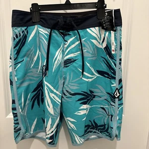 NWT Volcom Mod-Tech Boys Waist 30 SZ 20 Bleeding Leaf Mod Board Shorts MSRP $50 - Picture 1 of 4