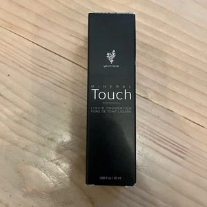 Younique Scarlet Mineral Touch flüssige Foundation 0,68 FL. OZ /20 ml Discontinued - Bild 1 von 2