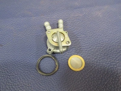 Carburador Honda C70 Passport PD32C OEM válvula de combustible Petcock 1980 1981 Foto 1 de 2