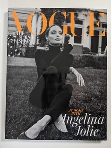 British Vogue UK March 2021 Angelina Jolie Mint - Bild 1 von 1