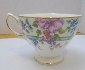 Royal Albert Hartington Tea Cup Vtg 1997 Bone China Green Pink Floral - Picture 1 of 6