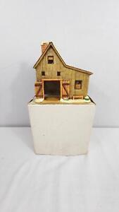 Lefton Colonial Village Winter Porcelain Stable/Barn House - Incomplete, Brown