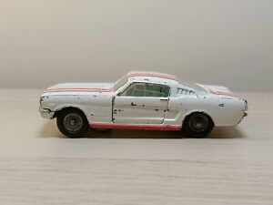 Corgi 325 Ford Mustang Fastback Competition