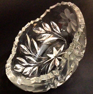 Cystal Engraved Floral Bowl Vintage Sawtooth Edge 6.5" - Picture 1 of 11