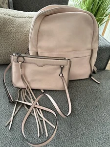 Mochila Lola de cuero Rebecca Minkoff con bandolera desmontable en rosa rubor - Imagen 1 de 15