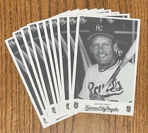 Lot of 10 GEORGE BRETT 3x5" Black & White Original KC Royals Team Issued Photo - Picture 1 of 2