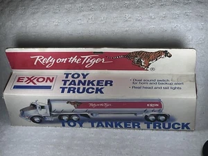 EXXON TOY TANKER TRUCK 1993 Rely on the Tiger Gas Station Oil - Promotion CIB - Picture 1 of 5