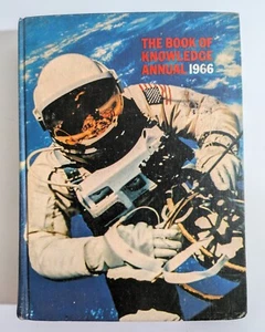 1966 Vintage The Book of Knowledge Hardcover Book Grolier Annual 420 pgs - Foto 1 di 17