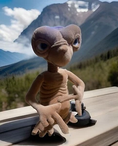 E.T Plüsch Teddy 14’’ (exklusiv verkauft @ Toys r Us) Pose-able sehr gepflegt - Bild 1 von 3