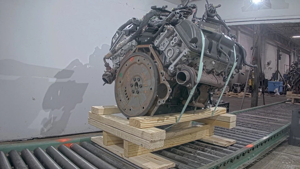 Motor 4,6 L VIN V octavo dígito combustible flexible compatible con 09-11 CROWN VICTORIA 584365 Foto 1 de 4