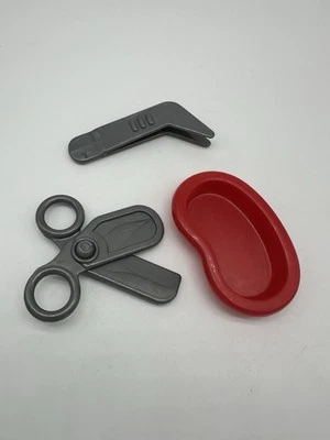Piezas de repuesto para juegos de simulación Battat pinzas tijeras plato rojo dental médico Foto 1 de 4