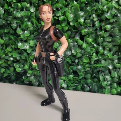 Figura de acción Playmate Toys Lara Croft Tomb Raider 2000 artículo #402 Foto 1 de 4