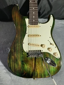 CUSTOM STRAT, BARNCASTER, RELIC 'MINTY' THEME, VINTAGE PICKUPS and NEW PARTS - Picture 1 of 12
