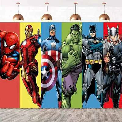 Fondo de foto de fiesta de cumpleaños con telón de fondo de hombre araña personaje de superhéroe Vengadores Foto 1 de 4
