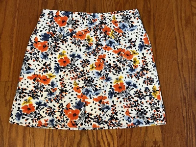 Saia Jones New York Feminina Casual Pequena com Shorts Elástico Texturizado Floral - Imagem 1 de 4