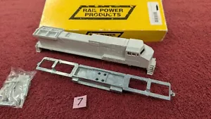 RAIL POWER PRODUCTS HO SCALE #537 DASH 9-44CW SHELL, PARTS, & CHASSIS KIT UNDEC. - Picture 1 of 6
