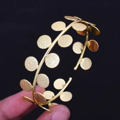 Brazalete ajustable enchapado en oro de 18 quilates martillado hecho a mano joyería RB-07-076 Foto 1 de 2