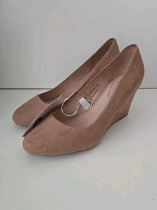 A New Day Women's Dot Wide Width Round Toe Wedge Pumps - Tan 6 NWT - Picture 1 of 6