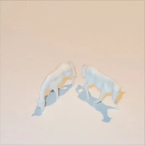 Matchbox Lesney King Size K 18 a Pair of White Plastic Horses - Picture 1 of 4