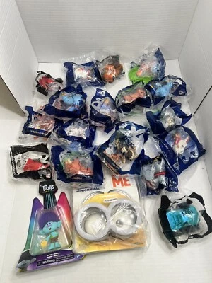 麦当劳迪士尼乐园50周年纪念玩具和汽车 — 第 1/4 张图片