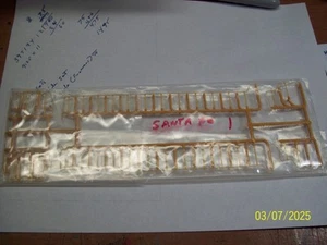 ATHEARN SANTA FE EMD SD 40-2 HANDRAILS ONLY AUCTION 1 - Picture 1 of 1