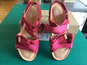 Clarks Ladies Sandals Tri Walk UK7 only worn once