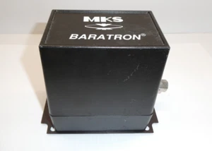 Manómetro de capacitancia Baratron MKS Instruments 120AA-00001RBJ 1 puerta 0-10 VDC usado - Imagen 1 de 5