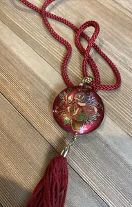 RED PUFFED CLOISONNE' PENDANT NECKLACE TASSEL BUTTERFLIES FLOWERS VINTAGE CHINA - Picture 1 of 4