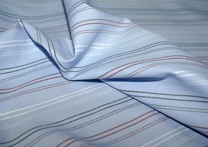 2.5m Blue Shirting with Burgundy, Black & White Stitch Detail. Mid Weight - Foto 1 di 5