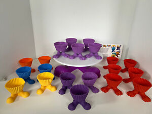 Wilton Silly Feet Cake Stand And 20 Silicone Cupcake Holders