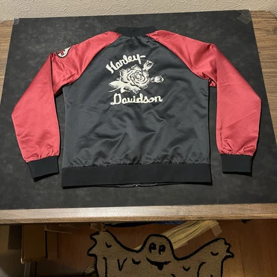 哈雷戴维森日本纪念品轰炸机夹克男式摩托车缎面链针 — 第 1/4 张图片