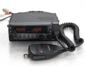 śmieciowy dwuzakresowy nadajnik-odbiornik FM Kenwood TM-733S 144/430MHz - Zdjęcie 1 z 10