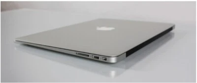 Apple MacBook Air 13,3" (128GB Flash, Intel Core i5, 1,3 GHz, 4GB) Mid 2013 - Immagine 1 di 4