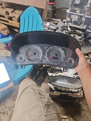 Velocímetro Cadillac Cts 2004-2005 usado Foto 1 de 3