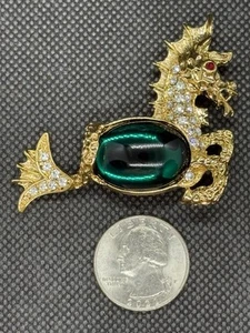 🔥Vintage Kenneth J Lane KJL Seepferdchen grün Smaragd Jelly Bauch Brosche ✨wunderschön - Bild 1 von 5