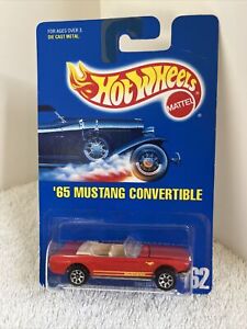 Hot Wheels #162 '65 Mustang convertible rouge avec roues 7SP 1995 neuf sur carte bleue
