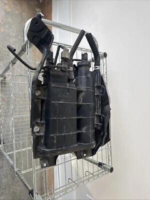 Evaporador MAZDA MX-5 MIATA 2016-2022 BOTE DE VAPOR DE COMBUSTIBLE OEM Foto 1 de 4