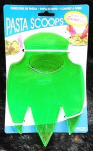 Pasta / Salad Scoop Kitchen Tool by Evriholder Green Plastic 5" x 7" New - Picture 1 of 1