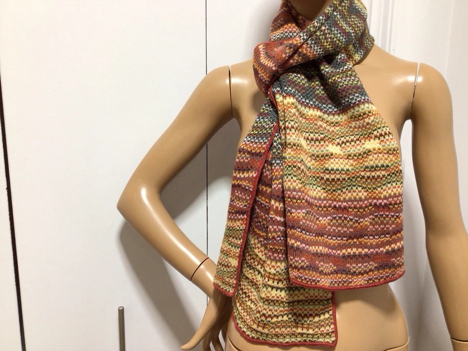 BUFANDA CHAL LARGO MISSONI Unisex / Hecha en Italia Foto 1 de 4