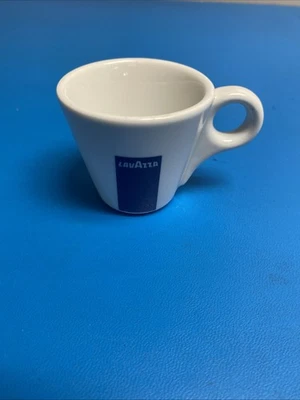 Taza de porcelana Lavazza Espresso Foto 1 de 4