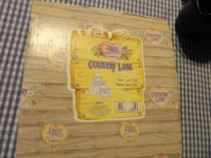 Precious Moments 588091 "Dear Jon I Will Never Leave You Jesus" Figurine in Box - Picture 1 of 2