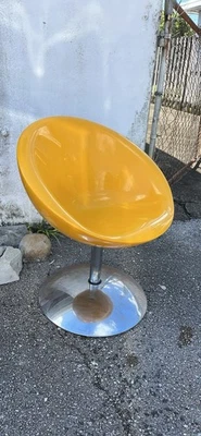 Vintage Space age Half Egg Chair Chrome Pedestal Base From 1970’s - Image 1 of 4