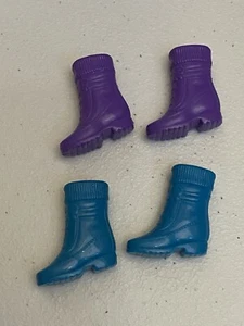 Scarpe Barbie o simili per bambole senza marchio - 2 paia di stivali. Viola E Blu - Foto 1 di 8