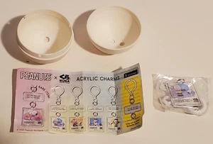 KURA REVOLVING SUSHI BAR RESTAURANT PEANUTS SNOOPY & CHARLIE BROWN ACRYLIC CLIP - Picture 1 of 2