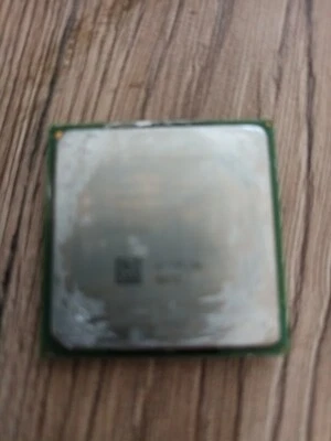 Processore INTEL Celeron 2 GHZ - Immagine 1 di 2