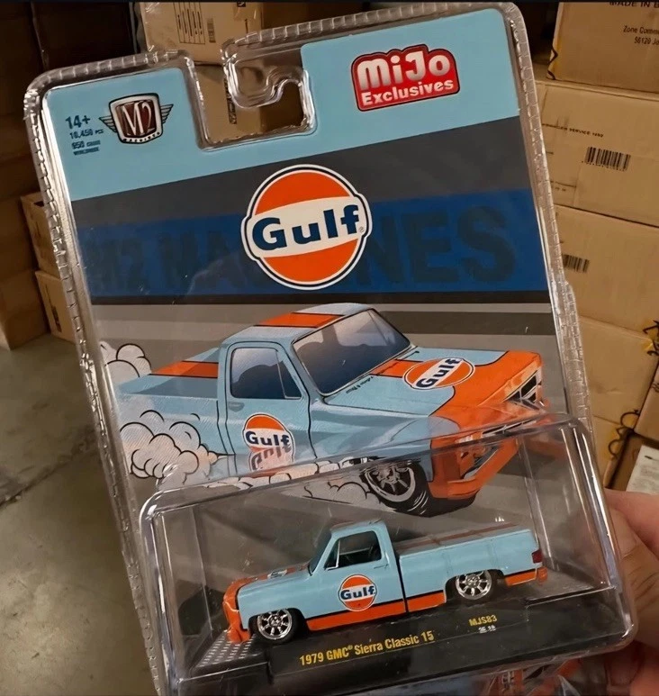 LOTE DE 10 M2 1979 GMC SIERRA CLASSIC 15 PERSONALIZADO GOLFO 1/64 AZUL CLARO - ¡HERMOSO!!🔥 Foto 1 de 1