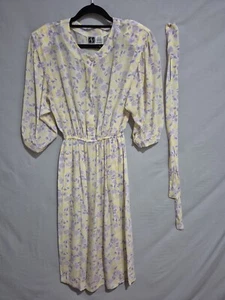 Vintage Sportscraft Petites Lilac Yellow Floral Aline Belted Dress Size 10 - Picture 1 of 6