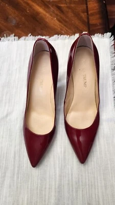 Zapatos de salón Ivanka Trump LYSA charol rojo talla 6,5 sin cordones de tacón bloque Foto 1 de 4